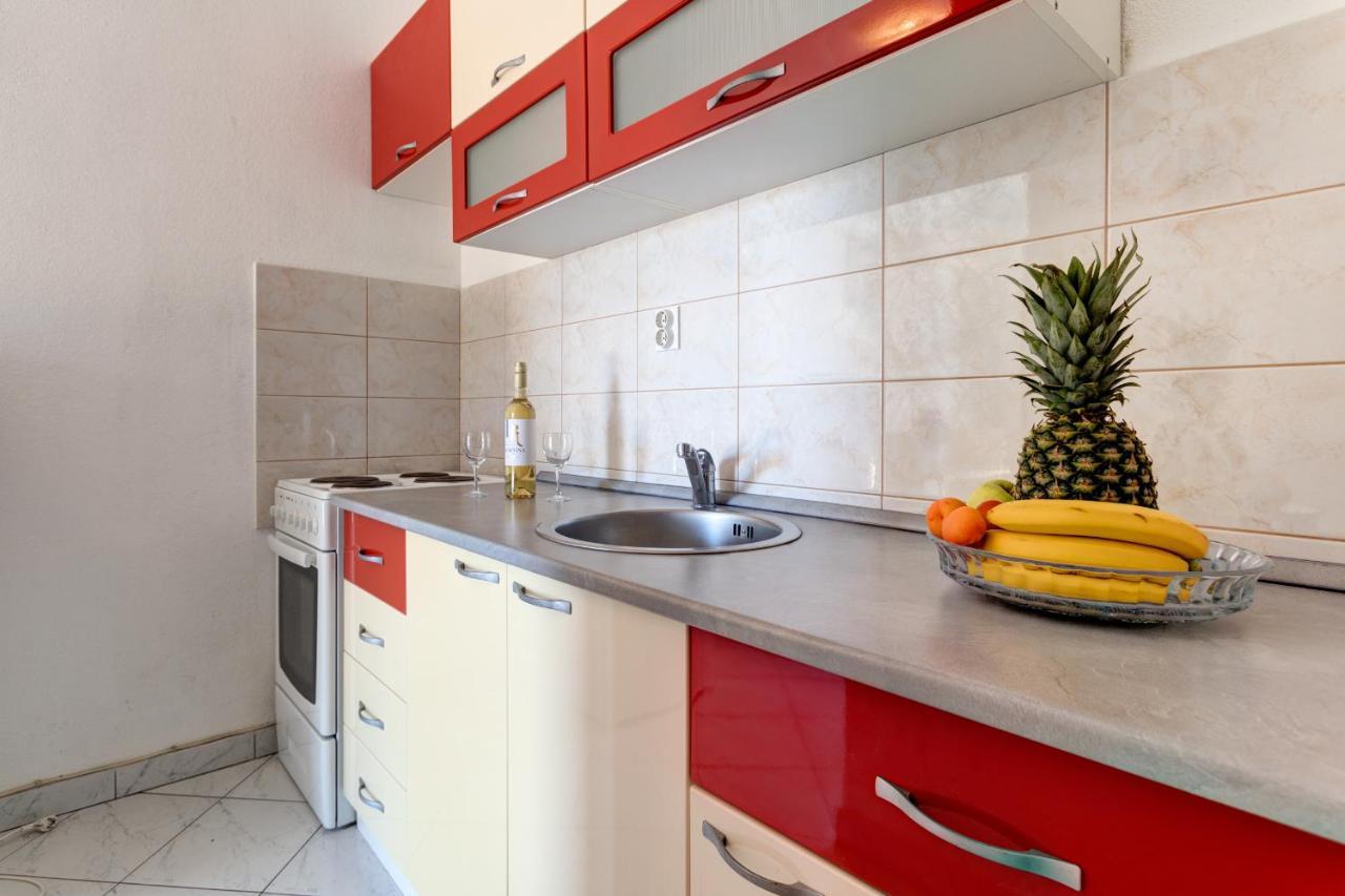 Love Apartments Zečevo Kültér fotó