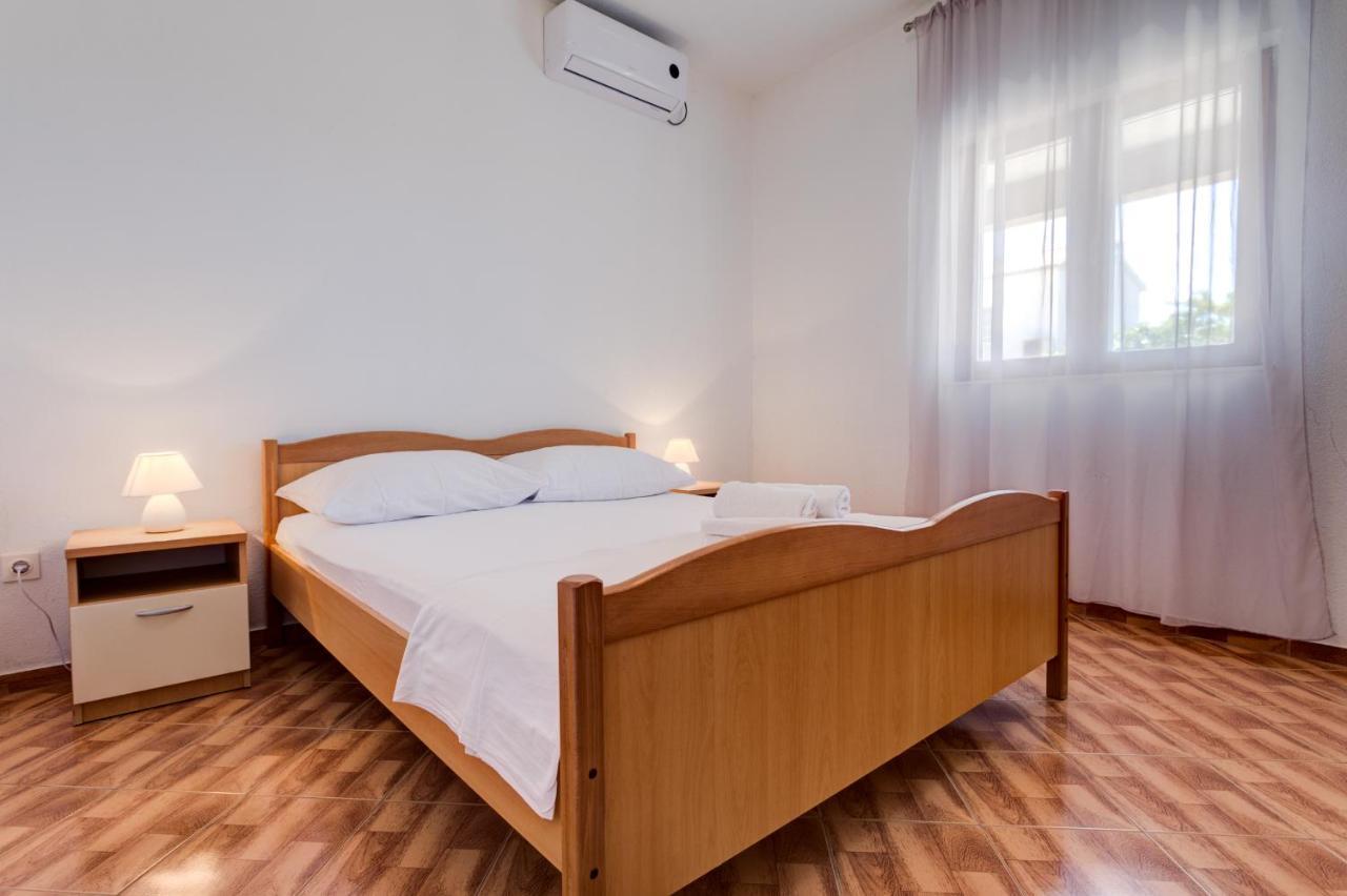 Love Apartments Zečevo Kültér fotó